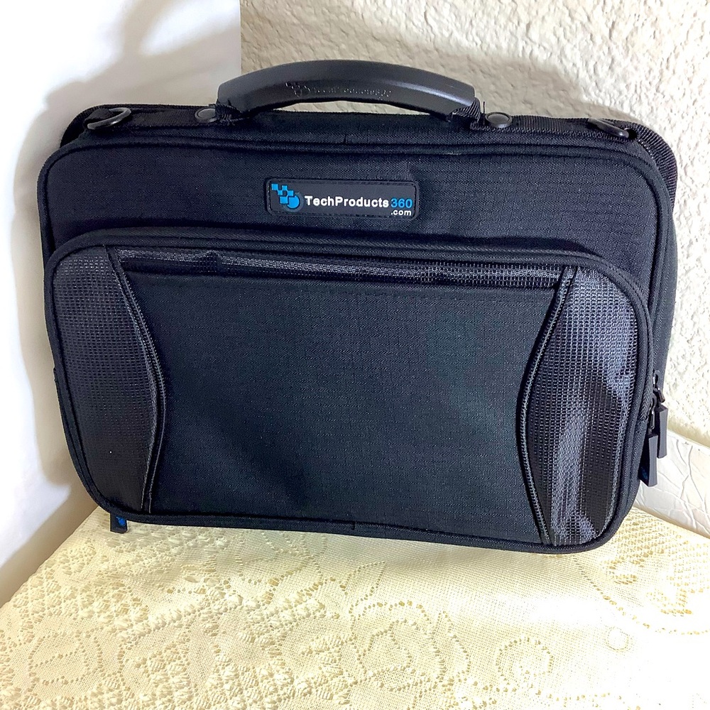 NWT Tech products 360 Work-In Case 11” Mobile Office Strap NOT included